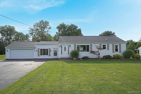 $389,000 | 1180 Bowen Road, Elma, NY 14059