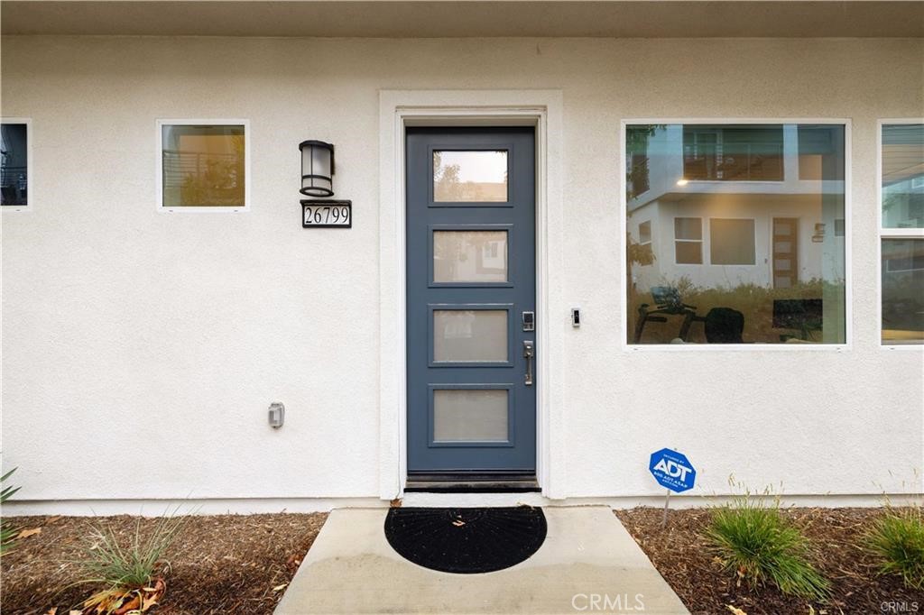 26799 Keystone Loop Valencia, CA 91381 - Photo 5 of 71