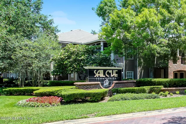 $225,000 | 10000 Gate Parkway, Unit 414, Jacksonville, FL 32246