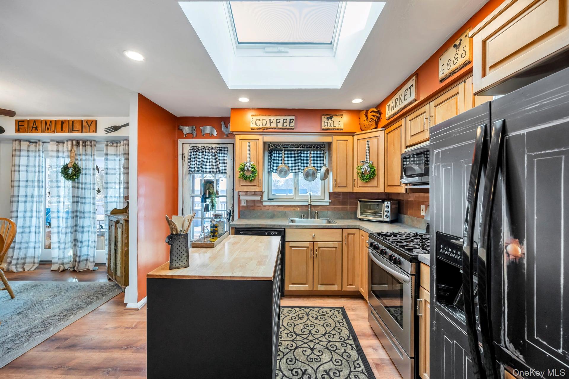 110 Dare Road Selden, NY 11784 - Photo 17 of 44