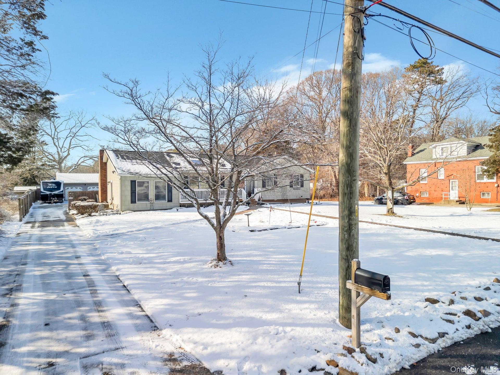 110 Dare Road Selden, NY 11784 - Photo 7 of 44