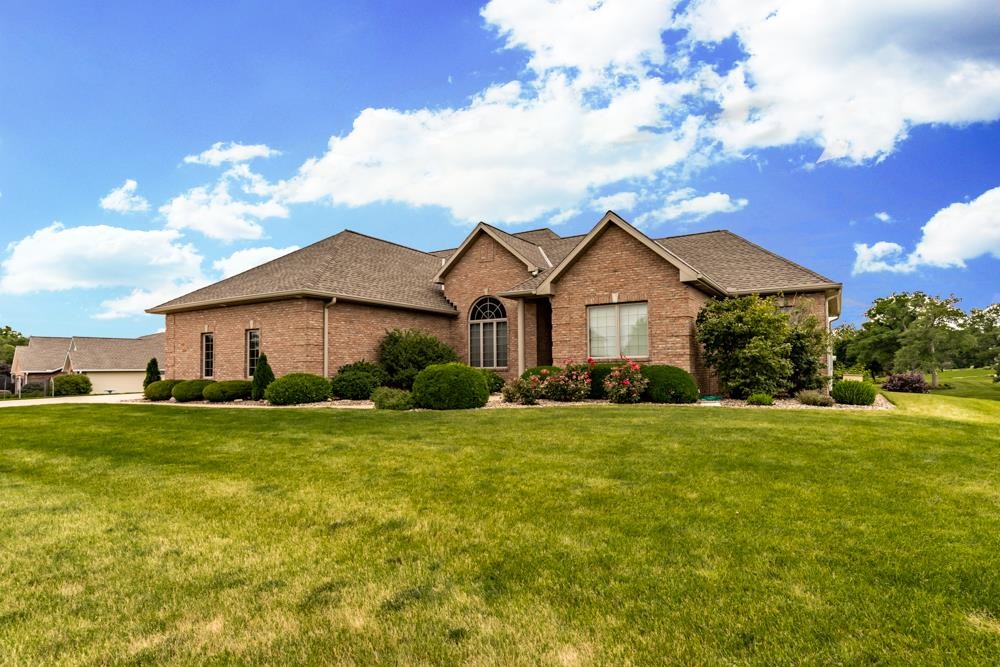 5555 Broadway Road Groveland, IL 61535 - Photo 2 of 39
