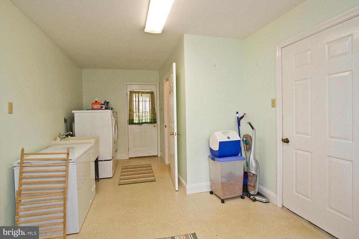 421 Indianhead Road Columbia, PA 17512 - Photo 36 of 45 Gallery Image 36
