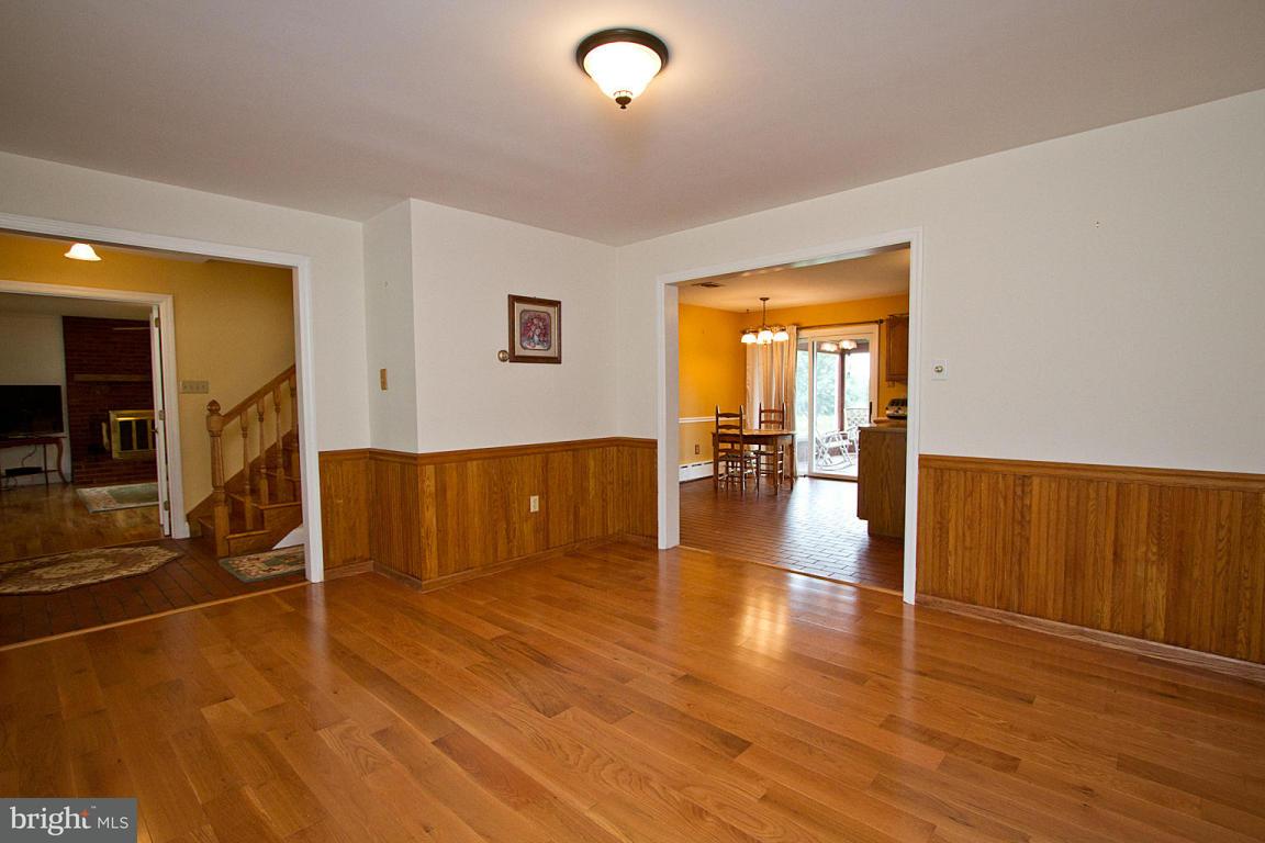 421 Indianhead Road Columbia, PA 17512 - Photo 9 of 45 Gallery Image 9