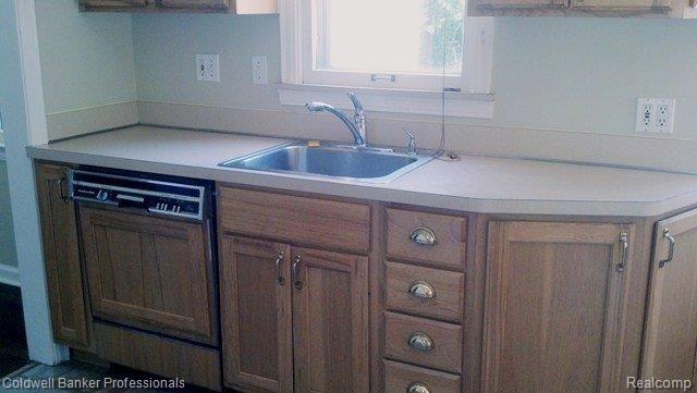 408 Fisher Road Grosse Pointe, MI 48230 - Photo 5 of 18 kitchen.jpg