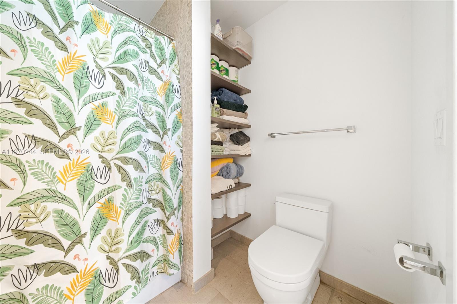 88 Southwest 7th Street, Unit 2312 Miami, FL 33130 - Photo 25 of 27