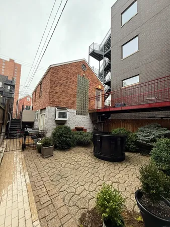 $2,795 | 1423 West Walton Street, Unit CH, Chicago, IL 60642