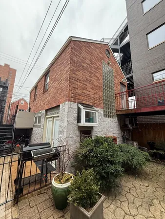 $2,795 | 1423 West Walton Street, Unit CH, Chicago, IL 60642