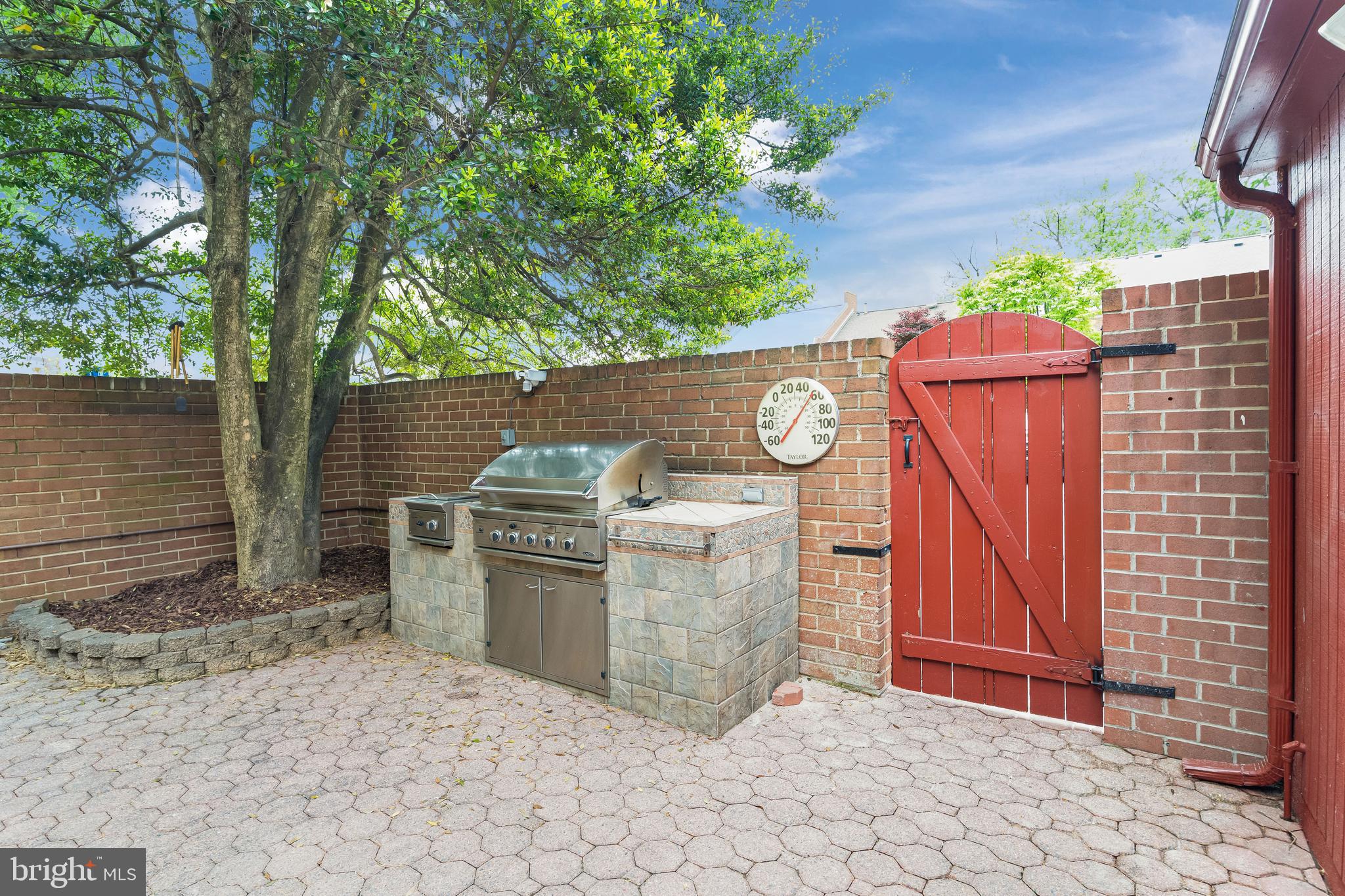 8301 Forrester Boulevard Springfield, VA 22152 - Photo 50 of 50 Outdoor Kitchen with Gas Connection
