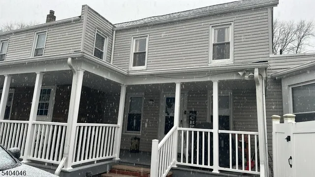 $900 | 1853 Barnett Street, Rahway, NJ 07065