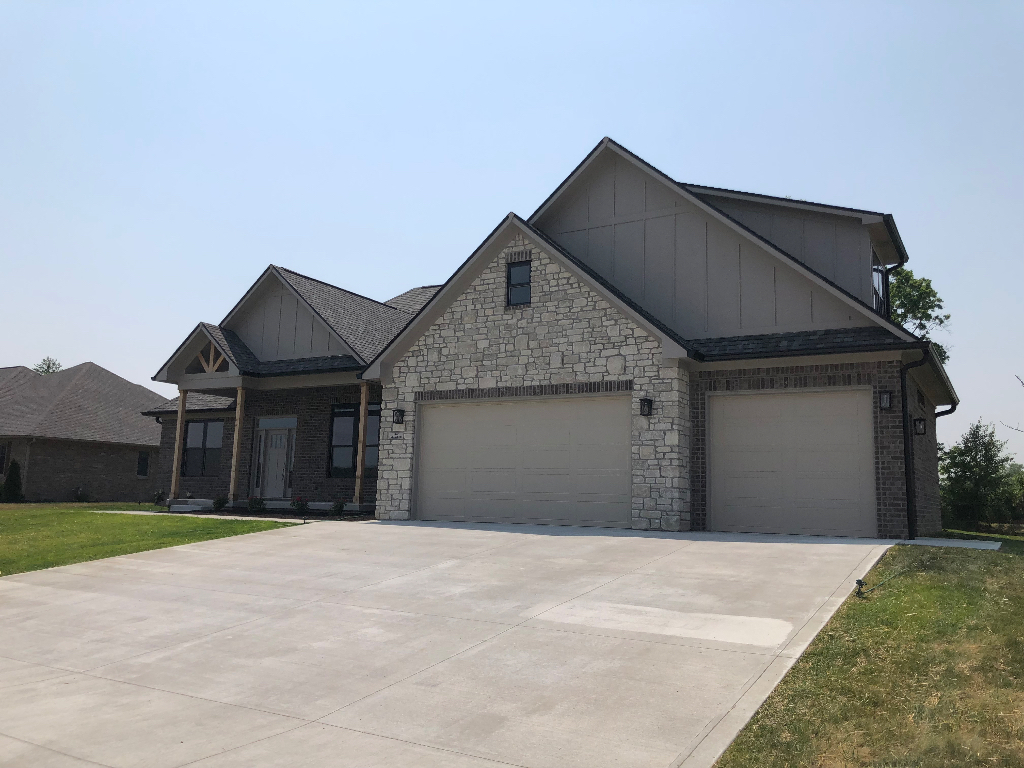 142 Lakeside Drive Pittsboro, IN 46167 - Photo 3 of 33