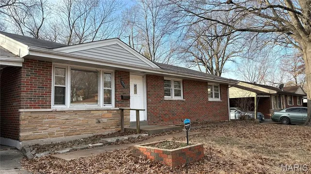 $99,900 | 932 Thatcher Avenue, St. Louis, MO 63135