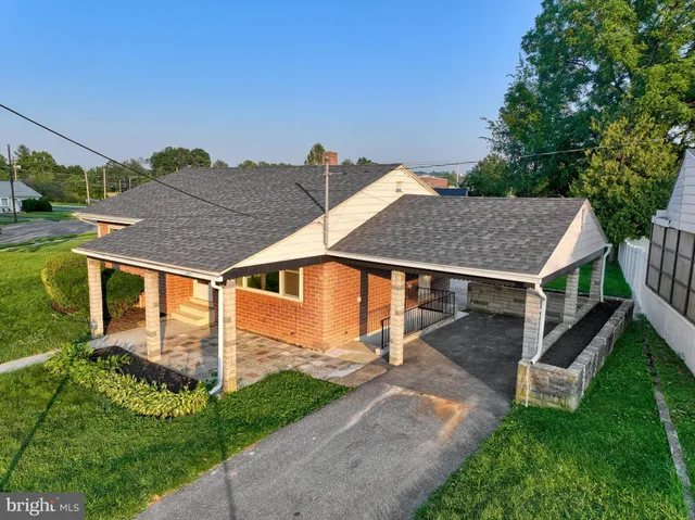 $304,900 | 5 William Penn Drive, Camp Hill, PA 17011