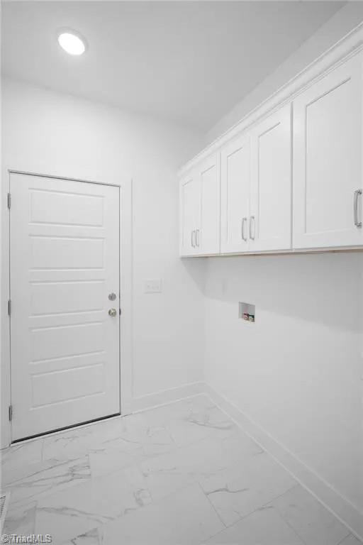6165 Frye Bridge Road Clemmons, NC 27012 - Photo 23 of 25 Laundry - Photo shows similar features for the future home.