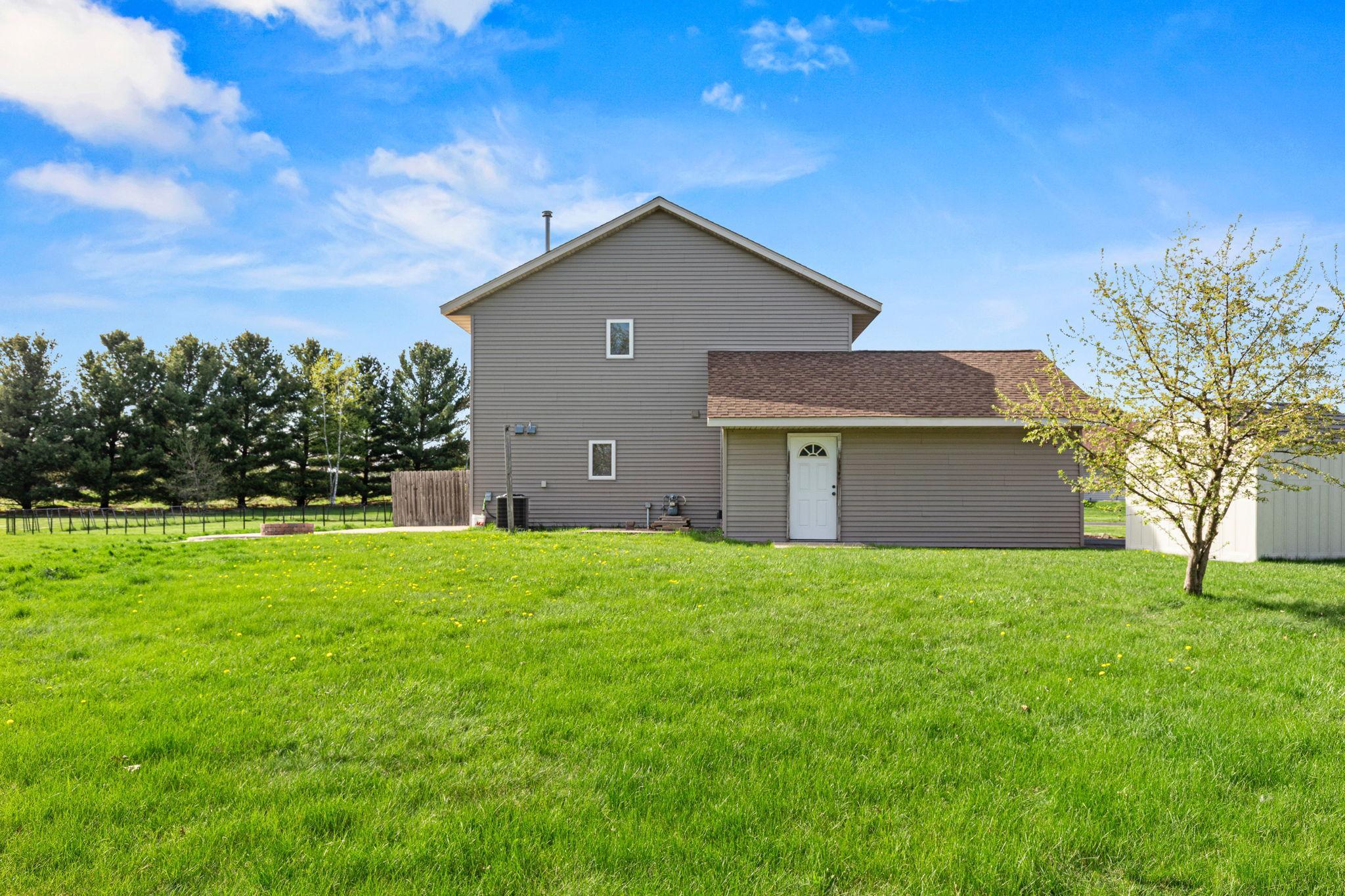 1375 Alton Lane Hammond, WI 54015 - Photo 21 of 27