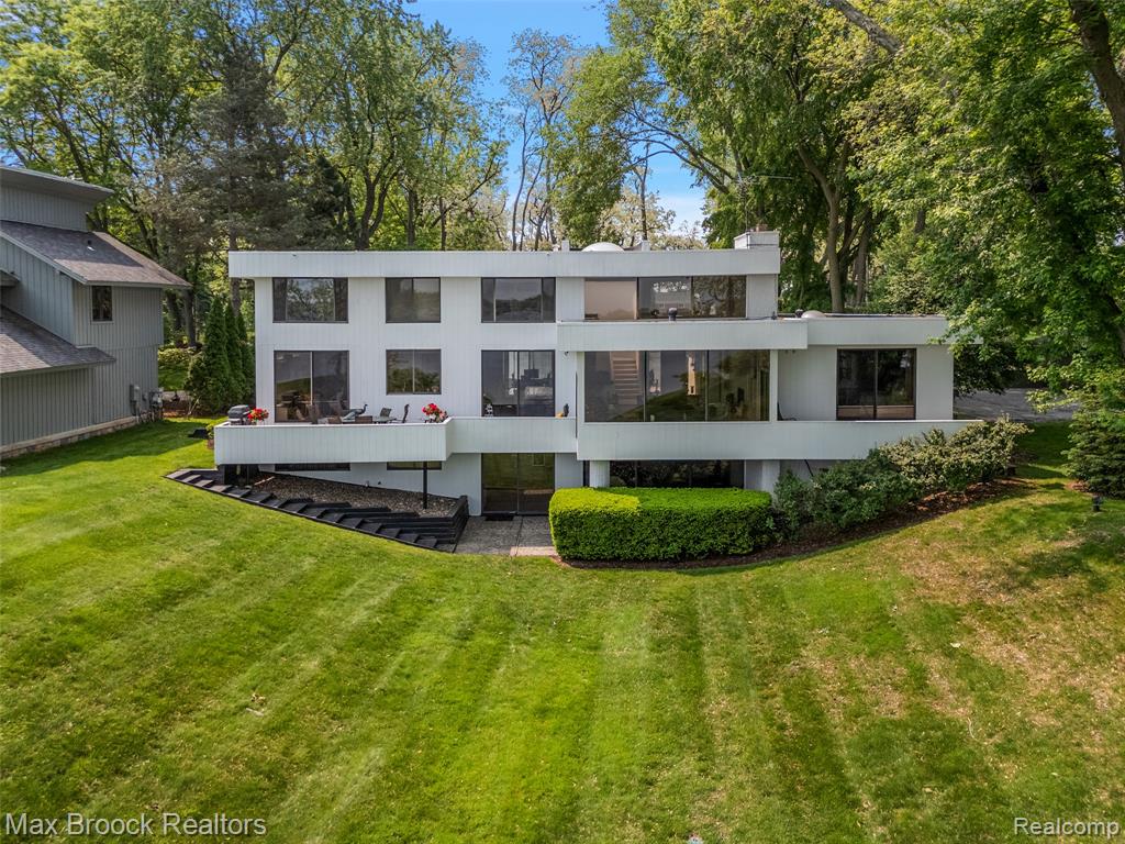 4540 Dow Ridge Road West Bloomfield, MI 48324 - Photo 4 of 10