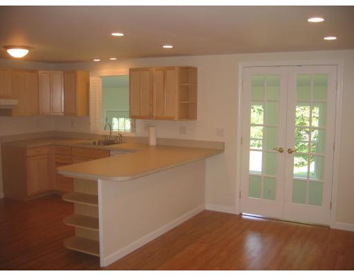 285 Cross Road Dartmouth, MA 02747 - Photo 4 of 14 Gallery Image 4