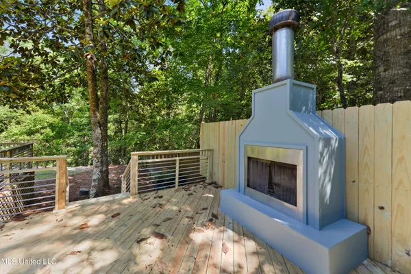 $3,950 | 1220 Sunset Avenue, Ocean Springs, MS 39564