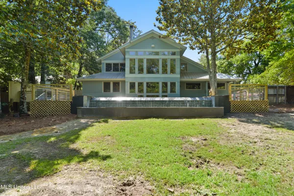 $3,950 | 1220 Sunset Avenue, Ocean Springs, MS 39564