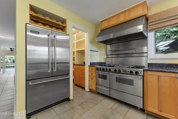 $3,950 | 1220 Sunset Avenue, Ocean Springs, MS 39564