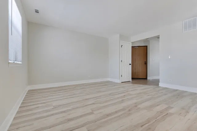 $1,730 | 96 Gant Circle, Unit C, Streamwood, IL 60107