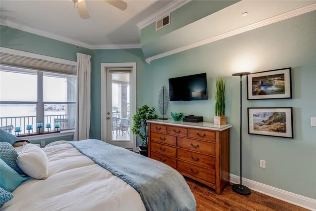 $1,300,000 | 1001 The Cape, Unit 32, Horseshoe Bay, TX 78657