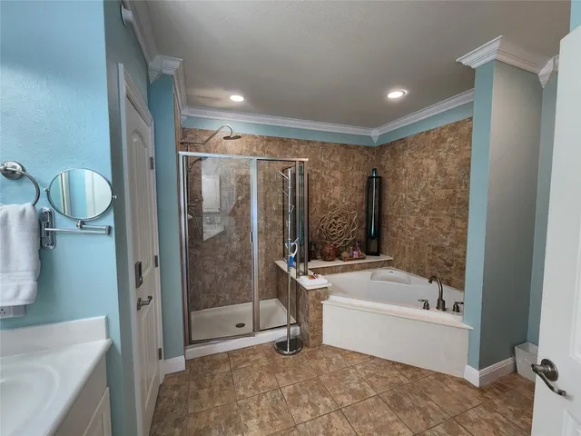 $1,300,000 | 1001 The Cape, Unit 32, Horseshoe Bay, TX 78657