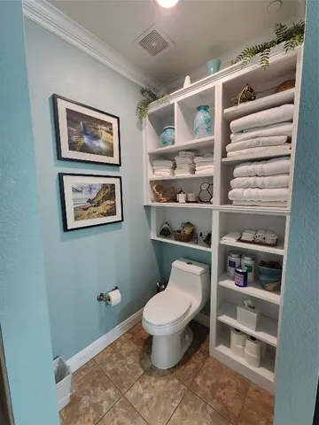 $1,300,000 | 1001 The Cape, Unit 32, Horseshoe Bay, TX 78657