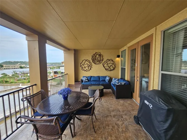 $1,300,000 | 1001 The Cape, Unit 32, Horseshoe Bay, TX 78657
