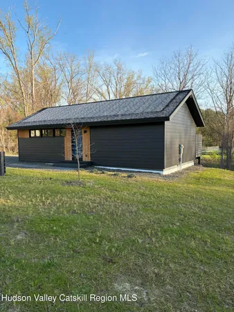 $3,500 | 13 Regal Road, Stuyvesant, NY 12173