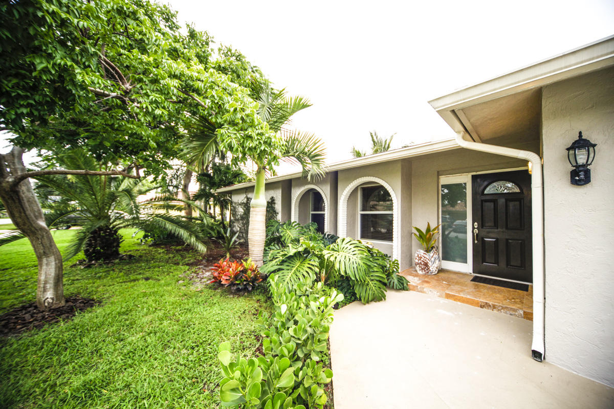 280 Oregon Lane Boca Raton, FL 33487 - Photo 2 of 23 2