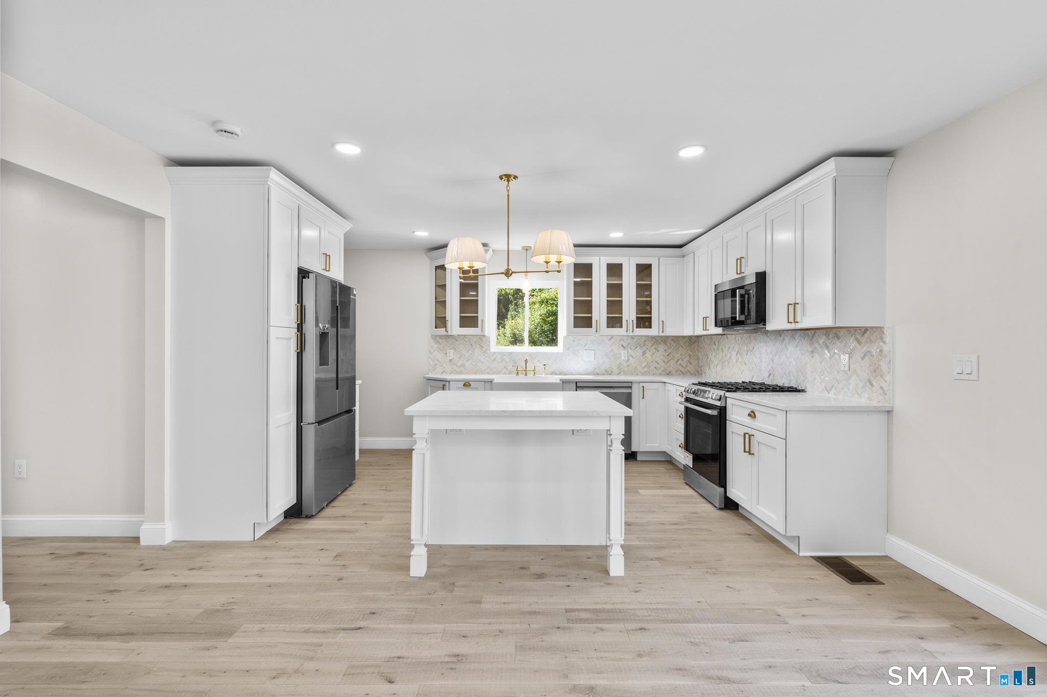 120 Ivy Hill Road Ridgefield, CT 06877 - Photo 7 of 39 Gallery Image 7