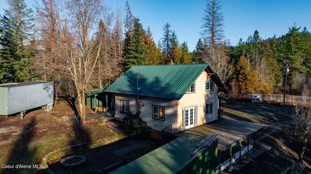 $695,000 | 15077 North Church Road, Rathdrum, ID 83858