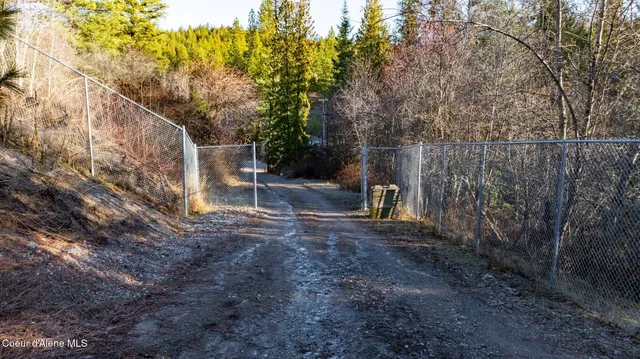 $695,000 | 15077 North Church Road, Rathdrum, ID 83858