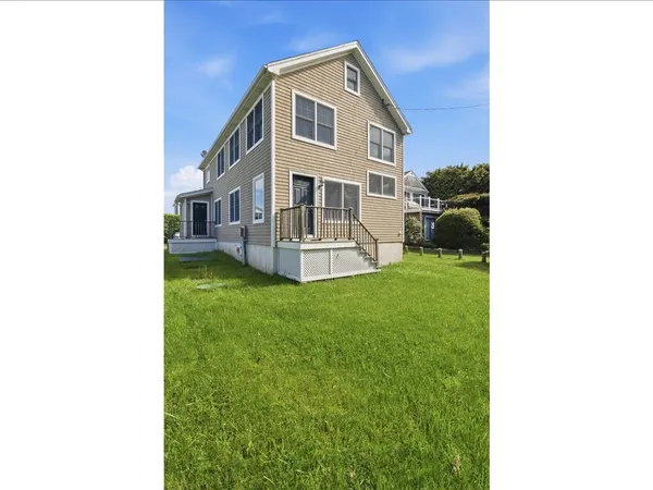 $950,000 | 7 Pennsylvania Road, Little Compton, RI 02837