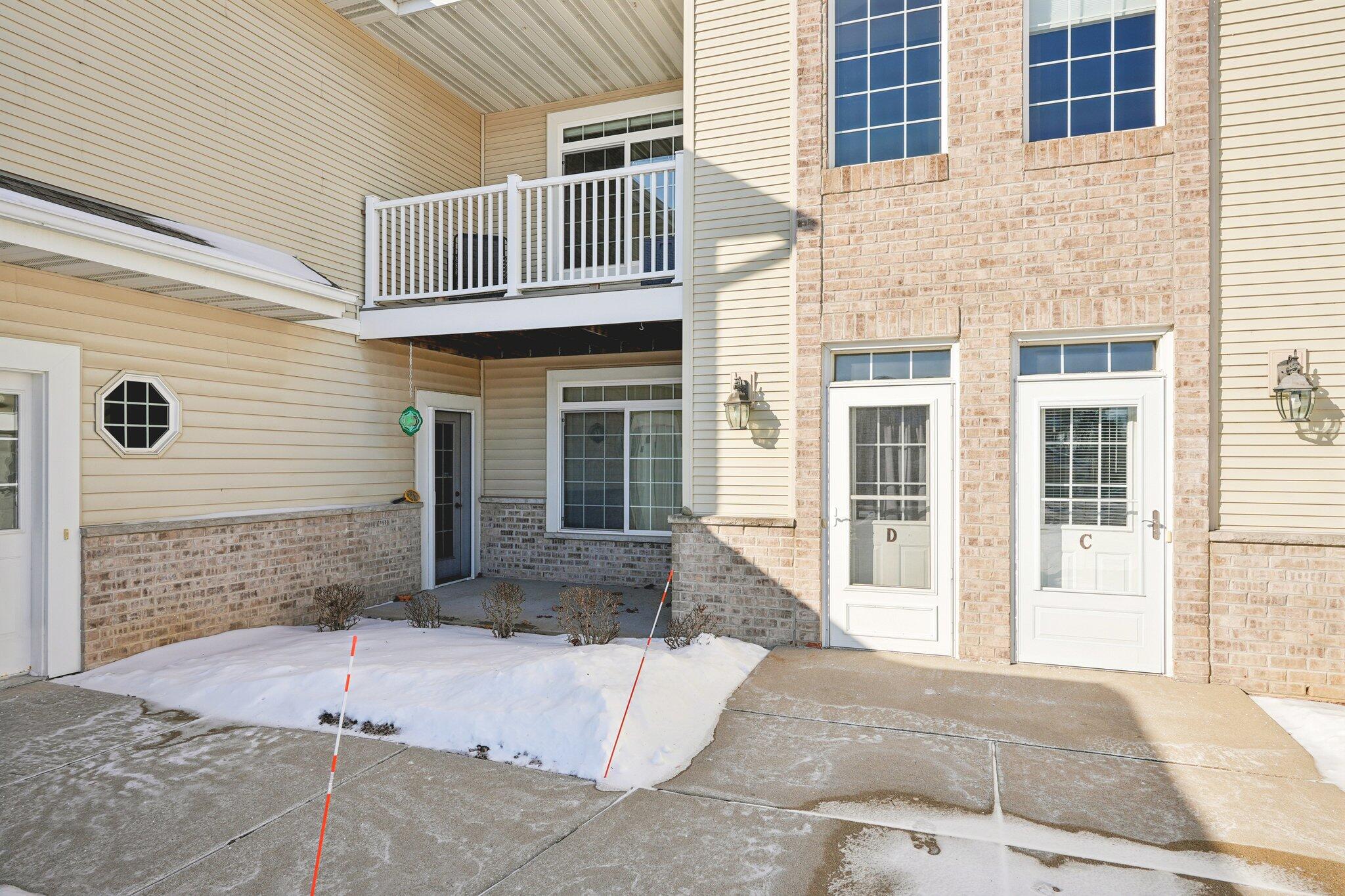 1620 Grey Fox Trail, Unit D Mukwonago, WI 53149 - Photo 24 of 35 Entrance from rear hall!