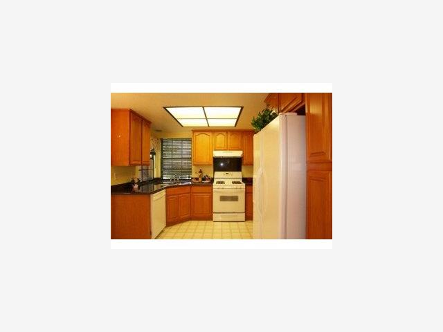 563 Oroville Road Milpitas, CA 95035 - Photo 3 of 9 Gallery Image 3