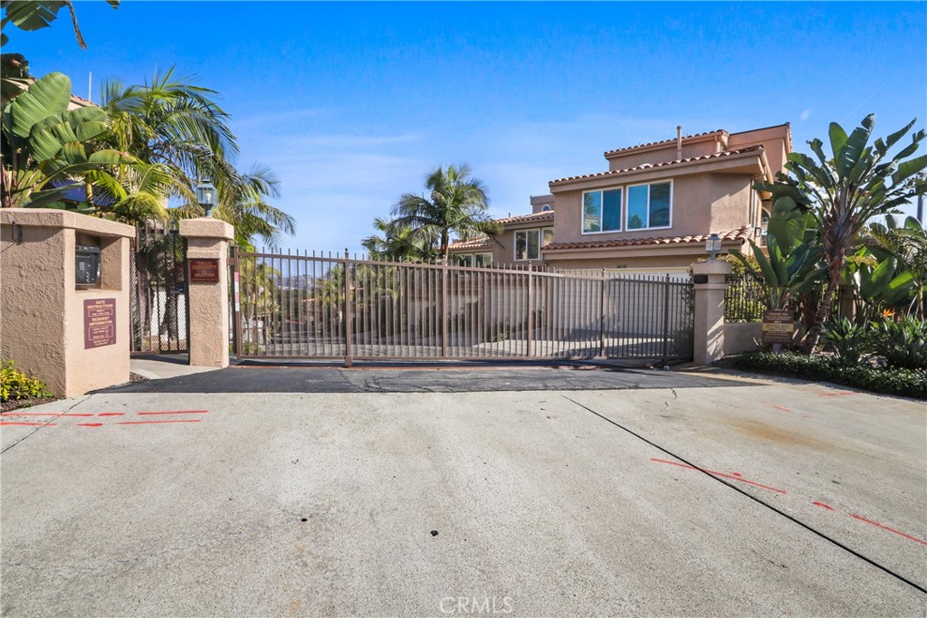 24401 Vista Point Lane Dana Point, CA 92629 - Photo 2 of 18