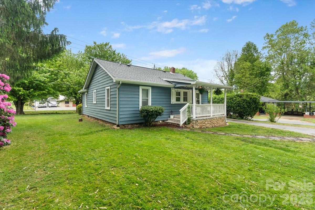 1203 Allens Creek Road Waynesville, NC 28786 - Photo 23 of 30