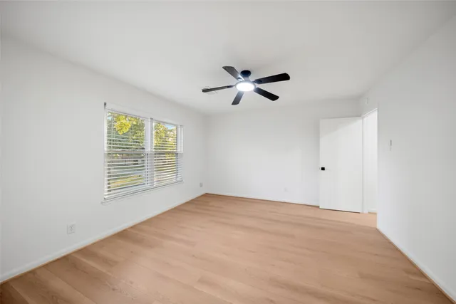 $2,250 | 9654 Westview Drive, Unit 9, Houston, TX 77055