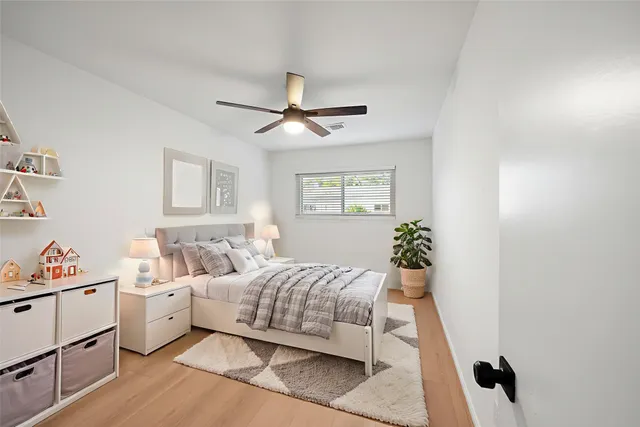 $2,250 | 9654 Westview Drive, Unit 9, Houston, TX 77055