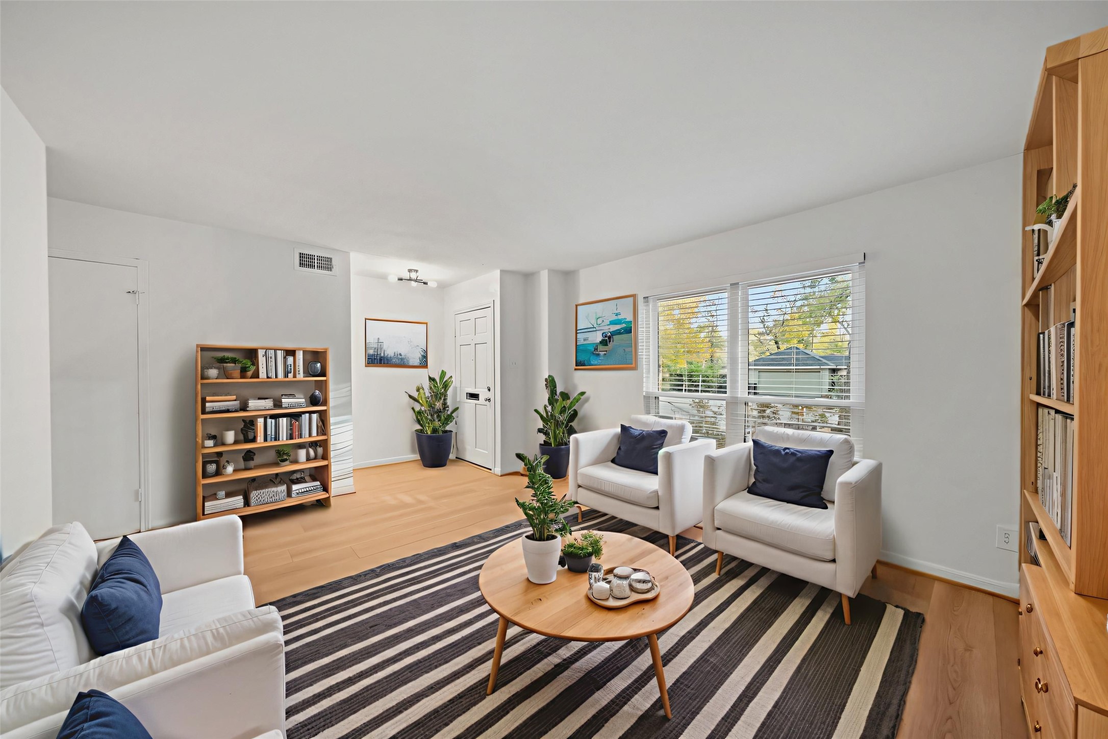 9654 Westview Drive, Unit 9 Houston, TX 77055 - Photo 2 of 47 Living Room - view 1 - virtually staged