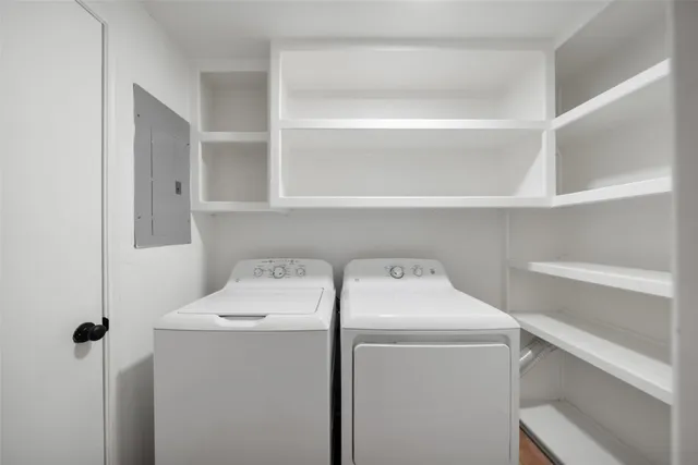 $2,250 | 9654 Westview Drive, Unit 9, Houston, TX 77055