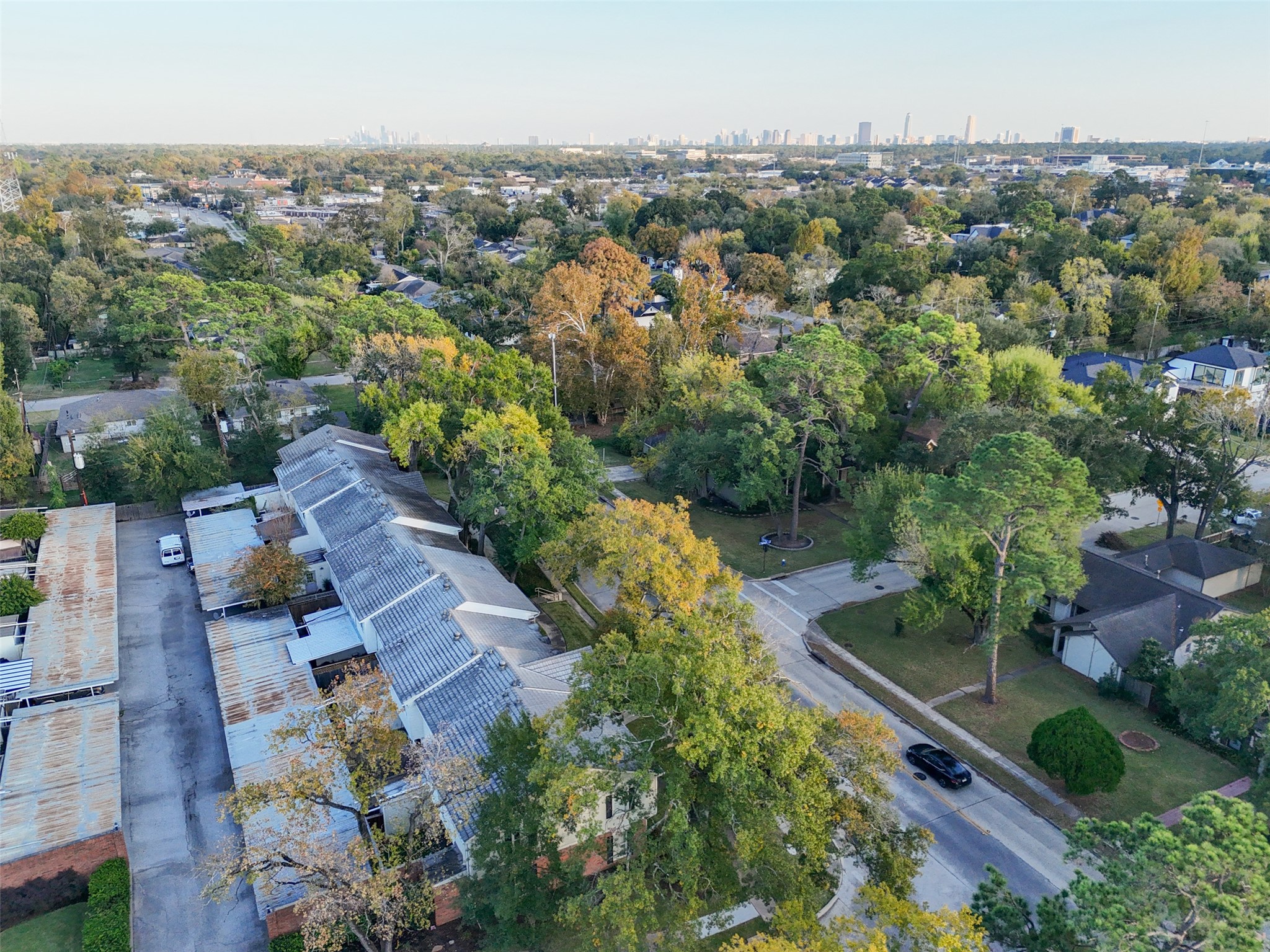 9654 Westview Drive, Unit 9 Houston, TX 77055 - Photo 39 of 47 Aerial View 1