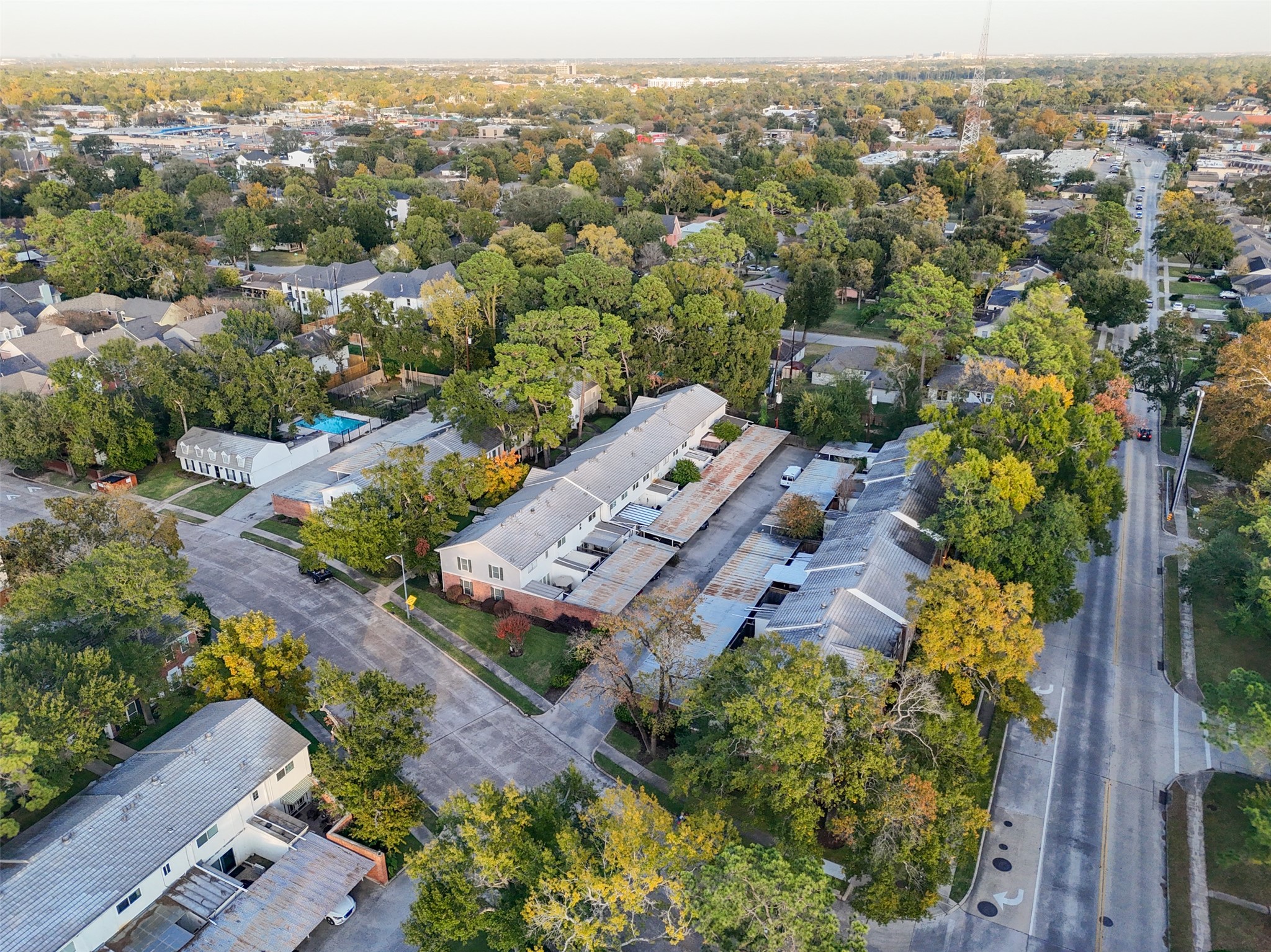 9654 Westview Drive, Unit 9 Houston, TX 77055 - Photo 41 of 47 Aerial View 3
