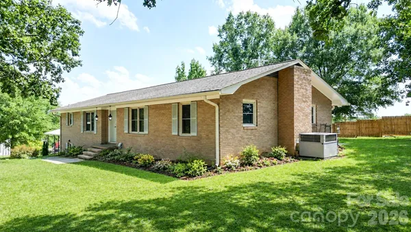 $820,000 | 8201 Nc 200 Highway South, Mount Pleasant, NC 28124