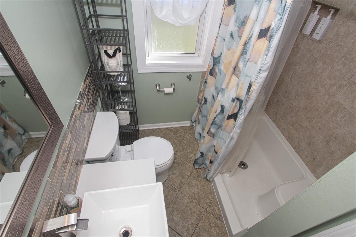 443 Elmhurst Road Mount Prospect, IL 60056 - Photo 15 of 21 Gallery Image 15