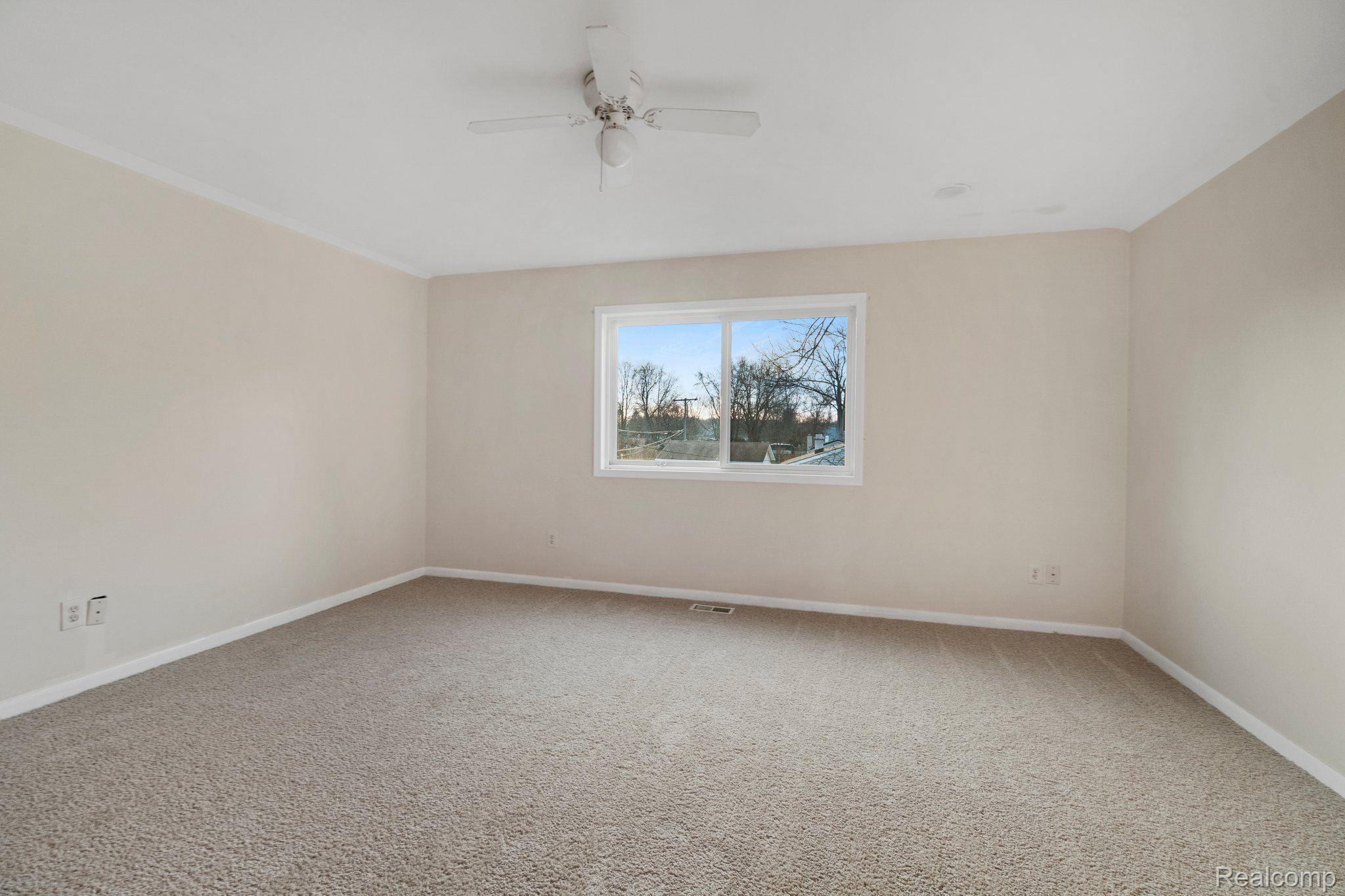 4755 Pelton Road Clarkston, MI 48346 - Photo 23 of 32 Gallery Image 23