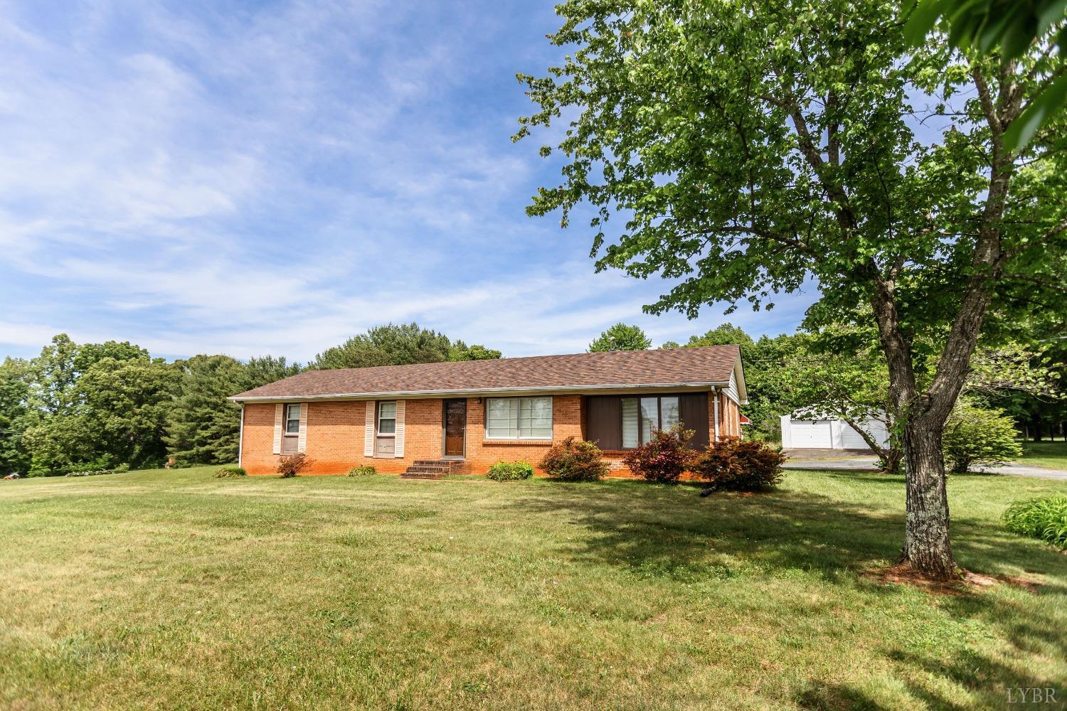 9608 Red House Road Appomattox, VA 24522 - Photo 2 of 34 Gallery Image 2