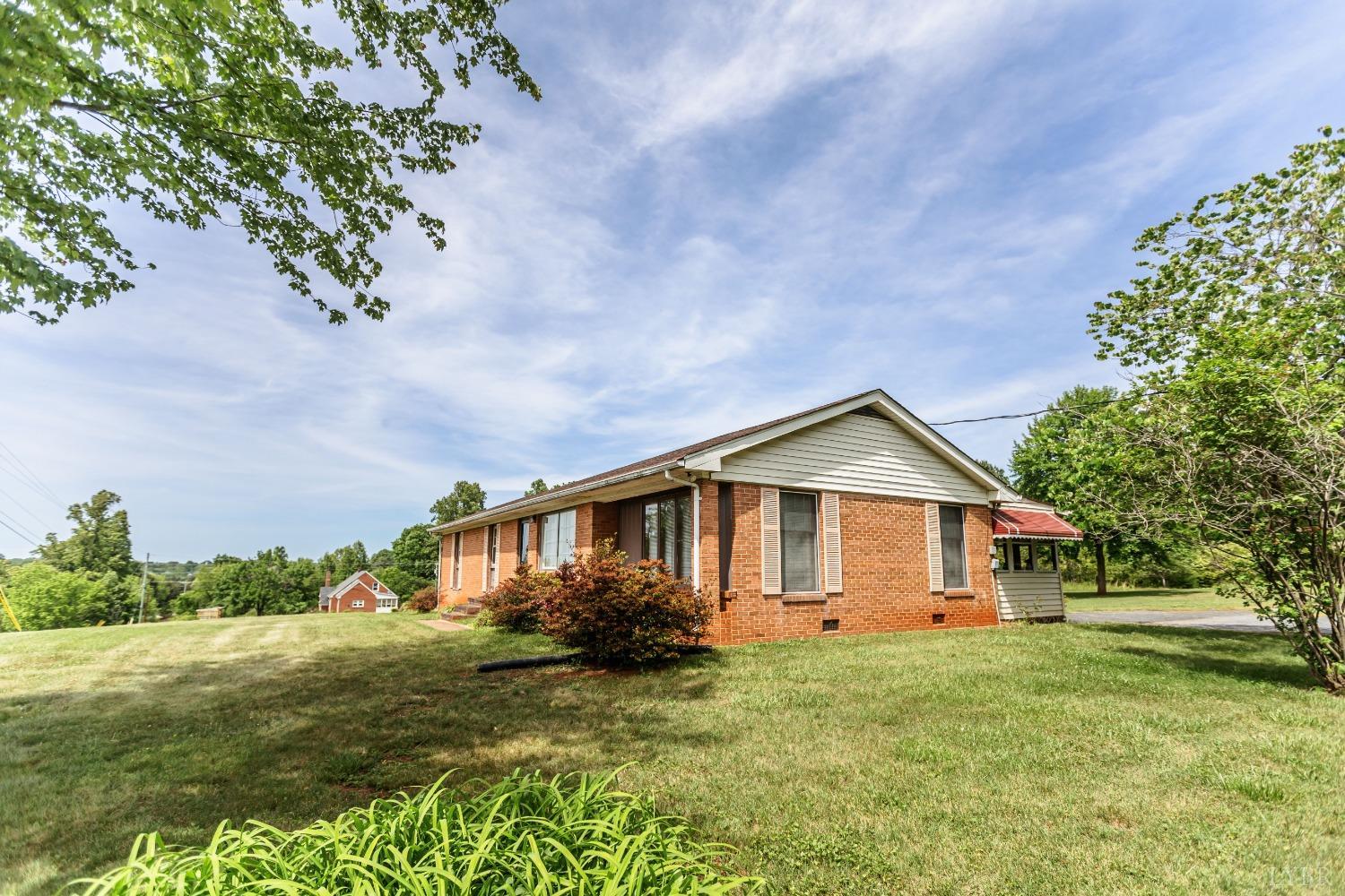 9608 Red House Road Appomattox, VA 24522 - Photo 4 of 34 Gallery Image 4